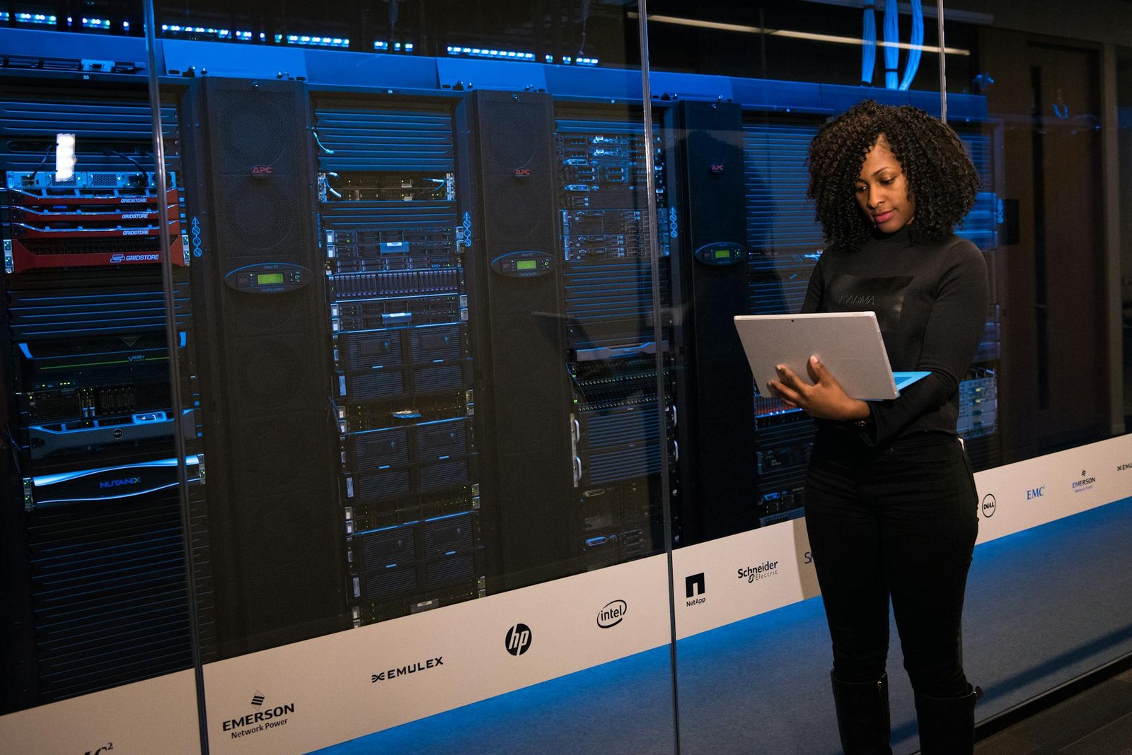 incident.io vs PagerDuty vs Grafana IRM vs Better Stack vs Rootly: Best On-Call & Incident Management Software (2026)